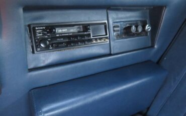 Cadillac-Brougham-1992-blue-97021-13