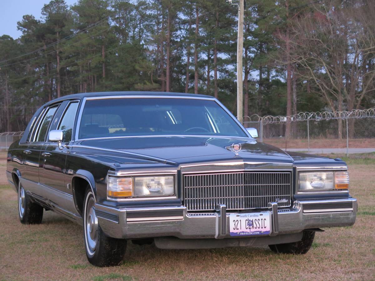 Cadillac-Brougham-1992-blue-97021-8