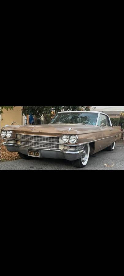 Cadillac-Coupe-deville-1963-brown-241401-1