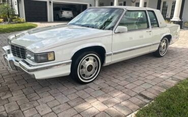 Cadillac-Coupe-deville-1992-119091-2