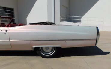 Cadillac-DeVille-Cabriolet-1967-White-Red-13586-7