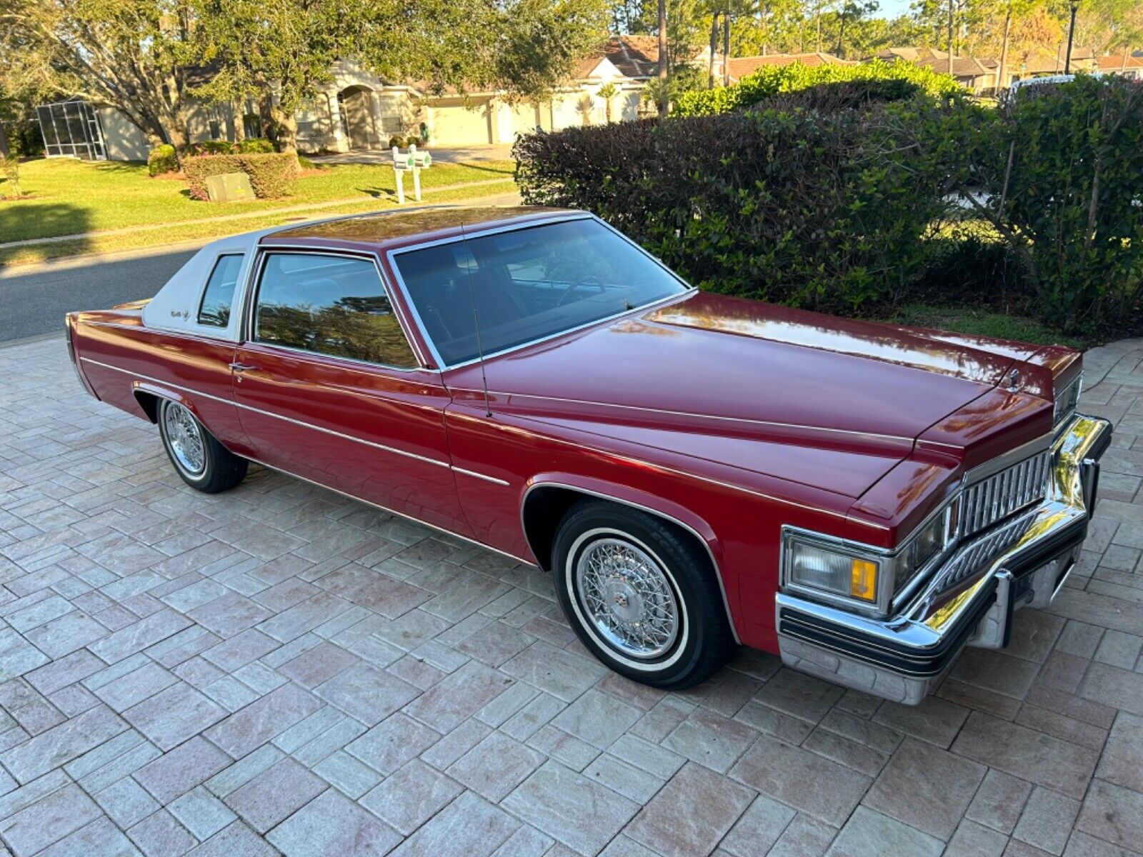 Cadillac-DeVille-Coupe-1978-Red-Red-106680-1