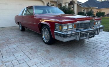 Cadillac-DeVille-Coupe-1978-Red-Red-106680-12