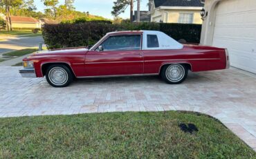 Cadillac-DeVille-Coupe-1978-Red-Red-106680-17