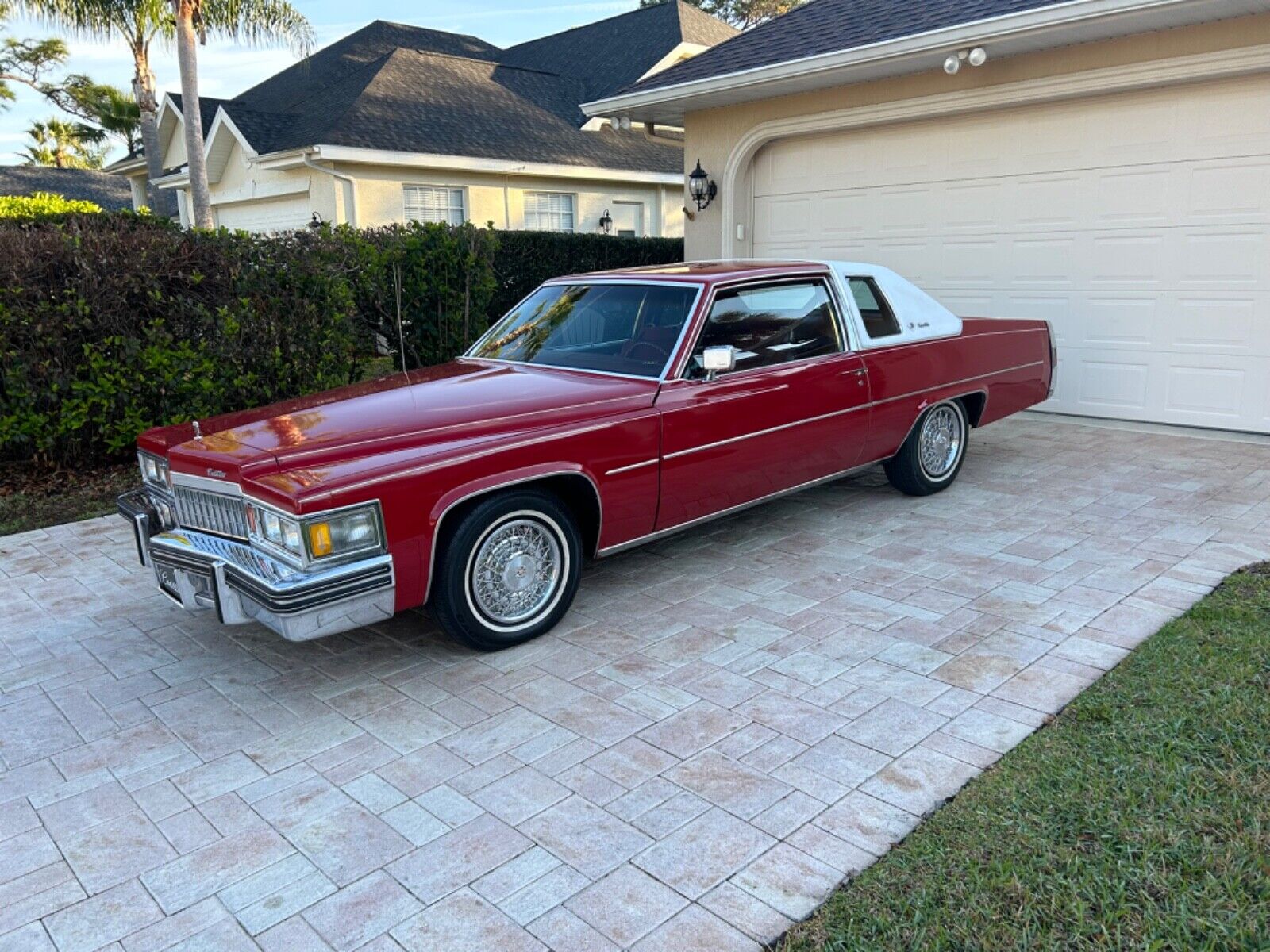 Cadillac-DeVille-Coupe-1978-Red-Red-106680-2