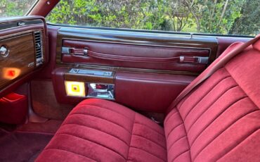 Cadillac-DeVille-Coupe-1978-Red-Red-106680-24