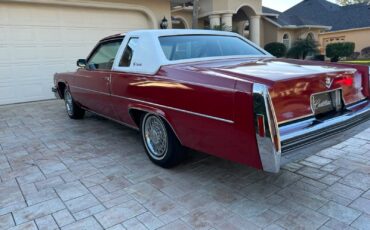 Cadillac-DeVille-Coupe-1978-Red-Red-106680-3