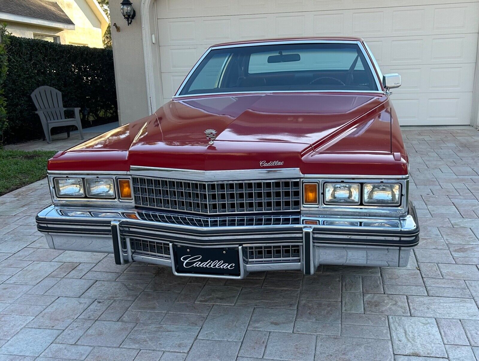 Cadillac-DeVille-Coupe-1978-Red-Red-106680-34