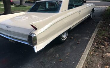 Cadillac-Deville-1962-143231