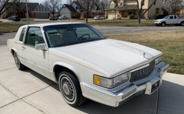 Cadillac-Deville-coupe-deville-1989-white-72420-13