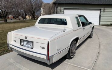 Cadillac-Deville-coupe-deville-1989-white-72420-14