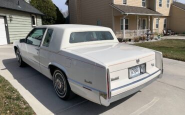 Cadillac-Deville-coupe-deville-1989-white-72420-6