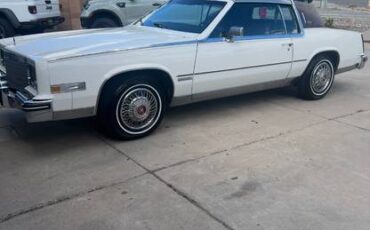 Cadillac-Eldorado-1983-123919-9