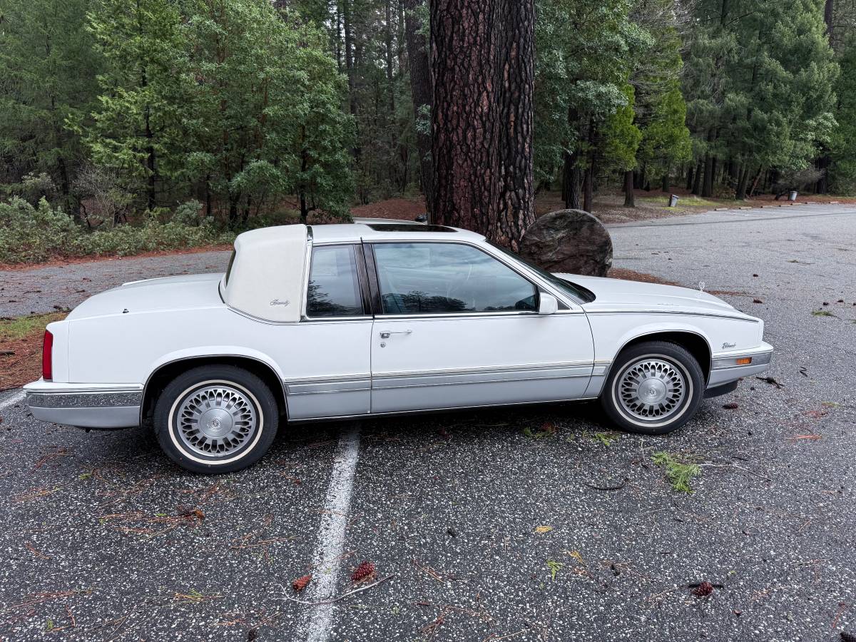 Cadillac-Eldorado-1988-white-202986-1