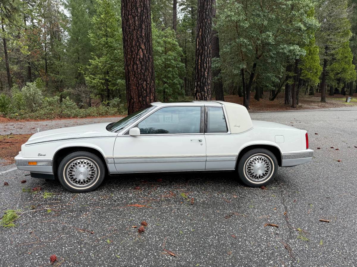 Cadillac-Eldorado-1988-white-202986