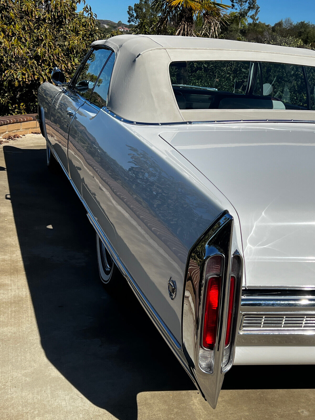 Cadillac-Eldorado-Cabriolet-1966-White-79984-37