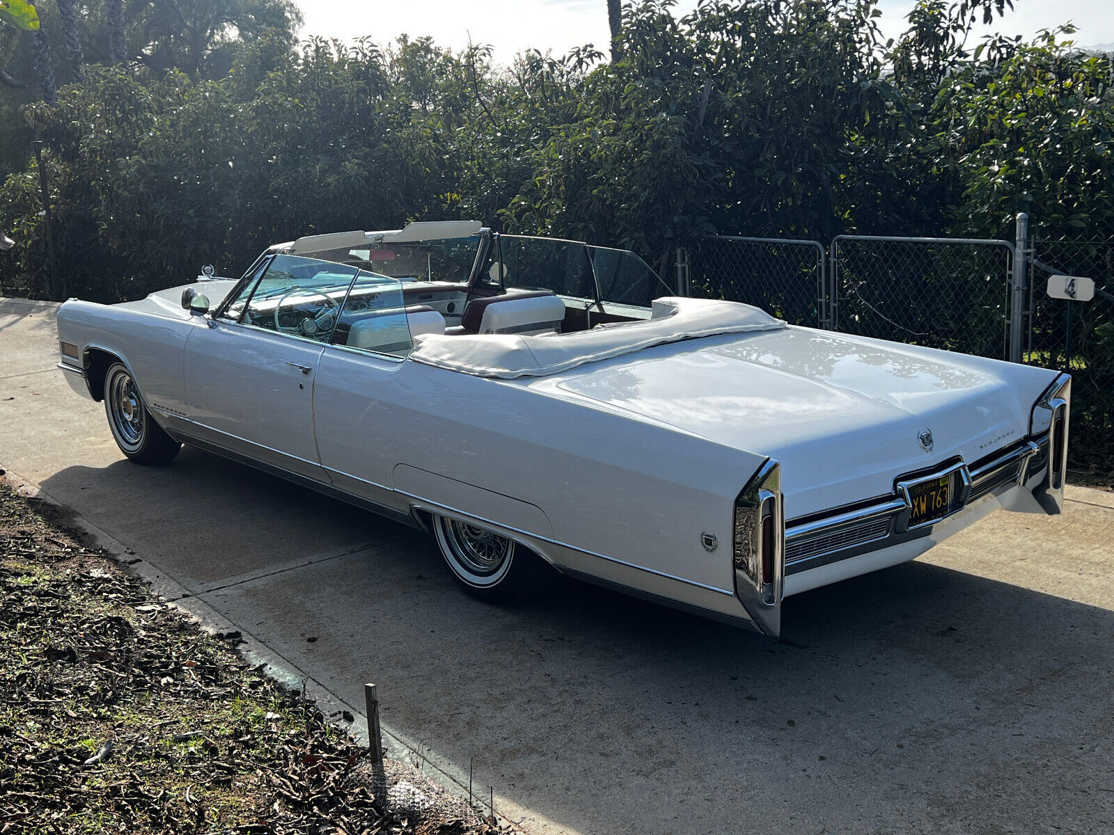 Cadillac-Eldorado-Cabriolet-1966-White-79984-39