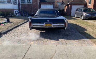 Cadillac-Fleetwood-1966-black-109435-3