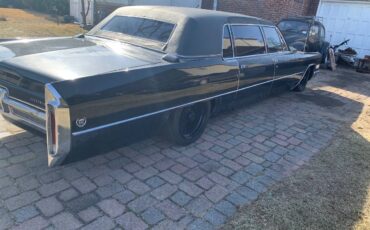 Cadillac-Fleetwood-1966-black-109435