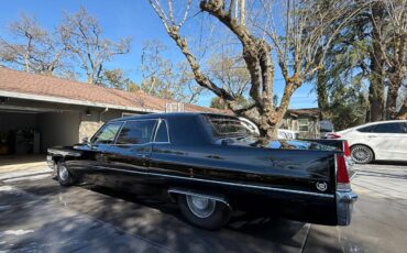 Cadillac-Fleetwood-75-1969-black-144841-1