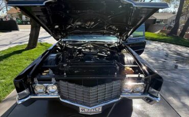 Cadillac-Fleetwood-75-1969-black-144841-17