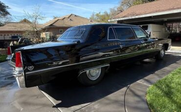 Cadillac-Fleetwood-75-1969-black-144841-4