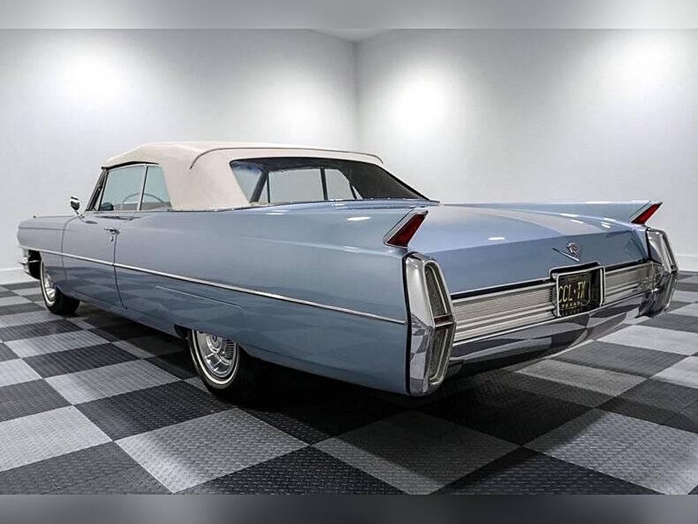 Cadillac-Series-62-1964-blue-123150-22