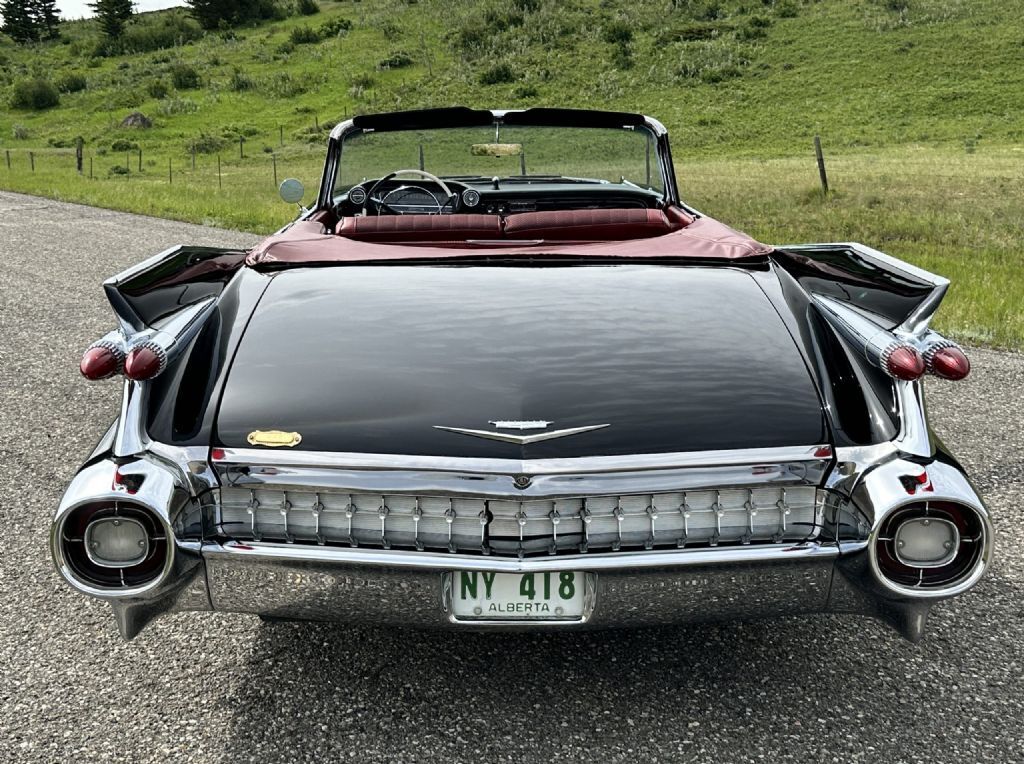 Cadillac-Series-62-Convertible-1959-Black-Black-48654-12