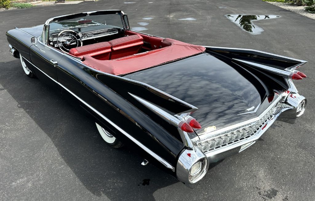 Cadillac-Series-62-Convertible-1959-Black-Black-48654-26