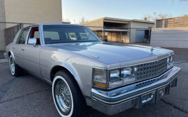 Cadillac-Seville-1976-silver-54718-2