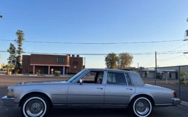 Cadillac-Seville-1976-silver-54718-5