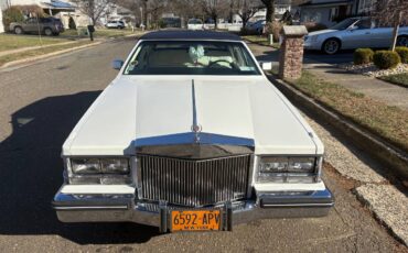 Cadillac-Seville-1985-white-116610-8