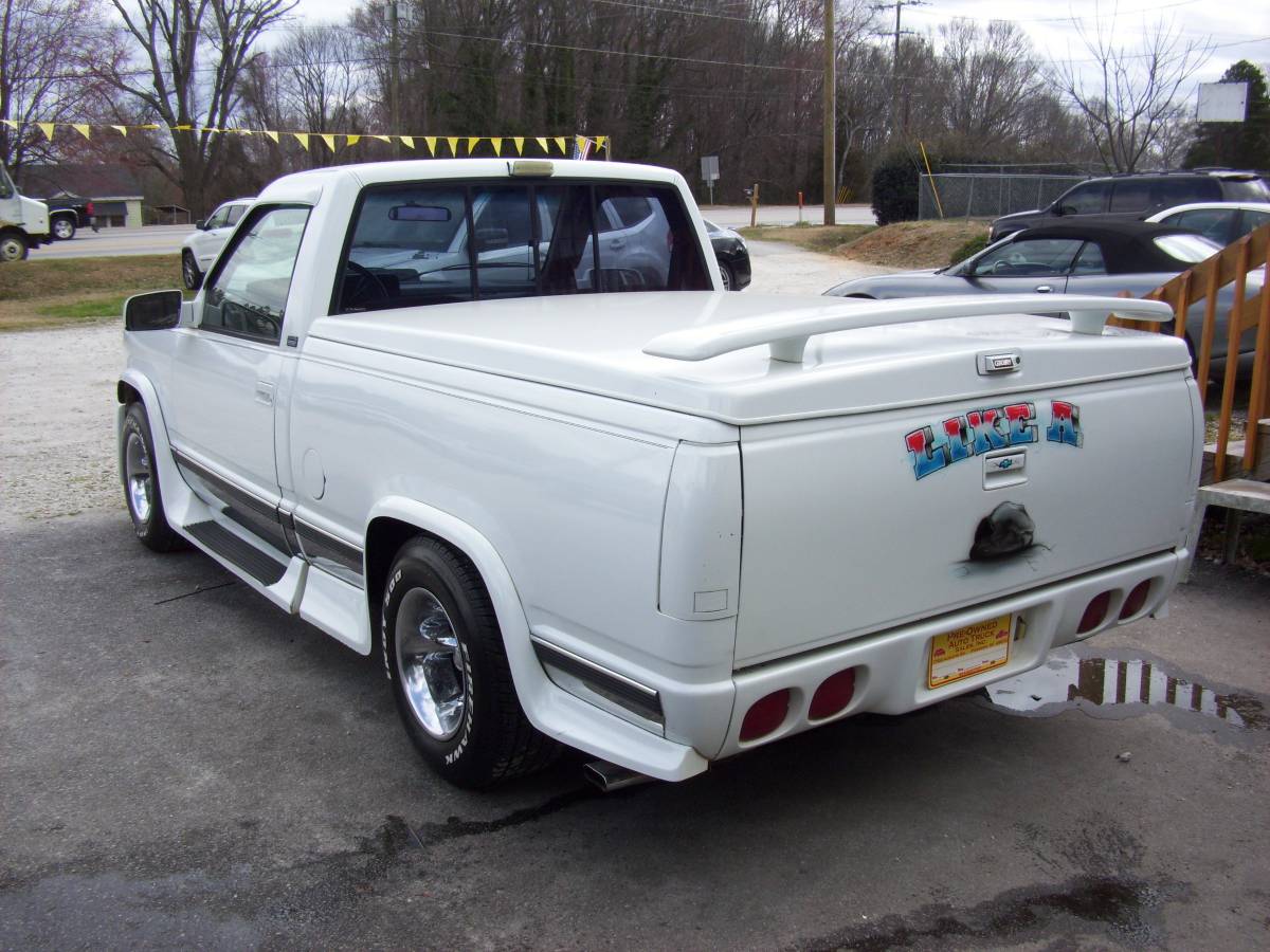 Chevrolet-12-ton-1988-white-319613-5