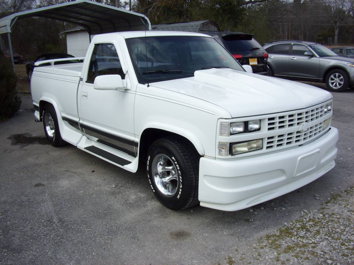 Chevrolet-12-ton-1988-white-319613