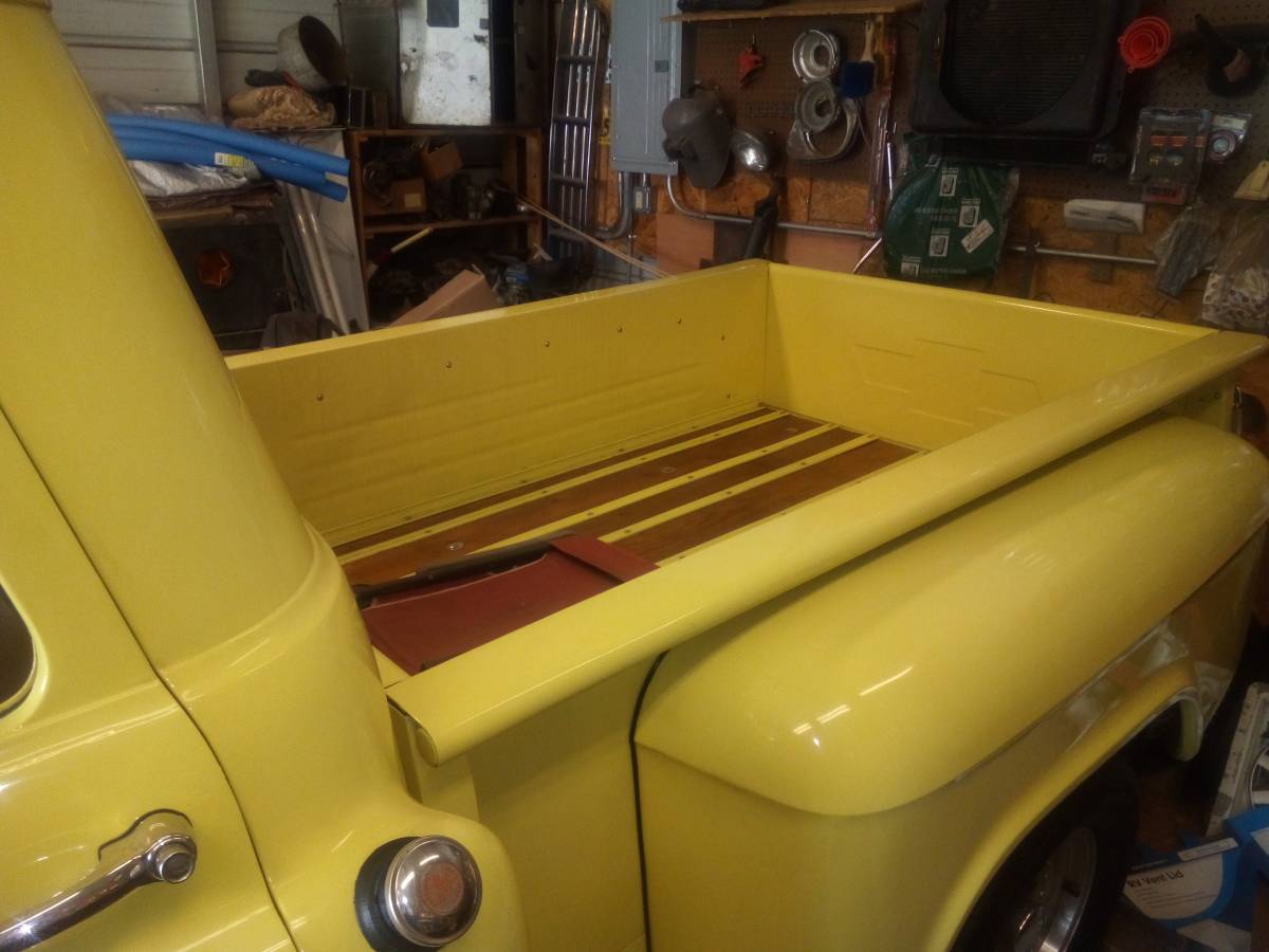 Chevrolet-3100-5-window-truck-1957-yellow-808-10