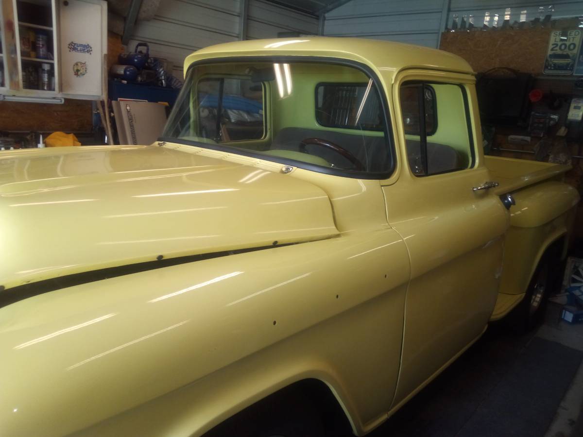 Chevrolet-3100-5-window-truck-1957-yellow-808-2