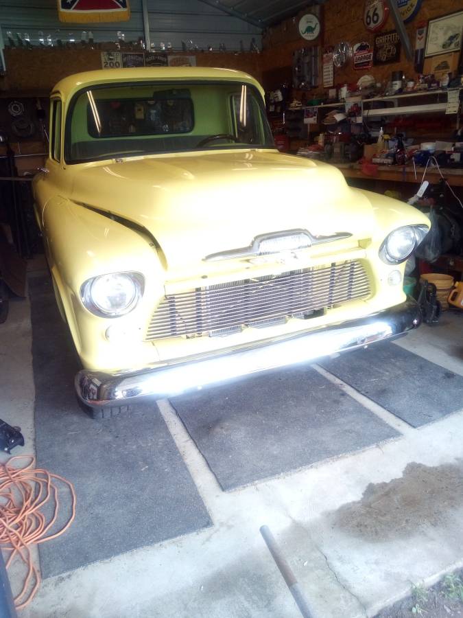 Chevrolet-3100-5-window-truck-1957-yellow-808-6