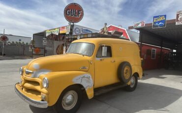 Chevrolet-3100-panel-1955-yellow-109435-1