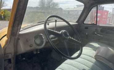 Chevrolet-3100-panel-1955-yellow-109435-11