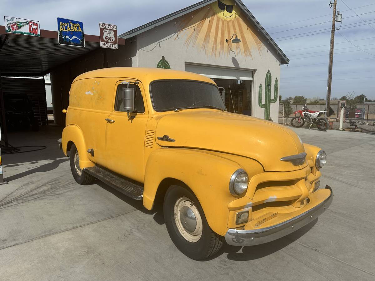 Chevrolet-3100-panel-1955-yellow-109435-3