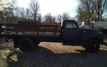 Chevrolet-4400-1954-green-43452-3