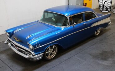 Chevrolet-Bel-Air150210-1957-Blue-Tan-9656-3