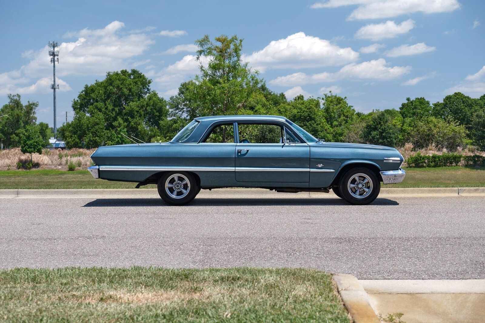 Chevrolet-Bel-Air150210-1963-Green-Green-59359-6