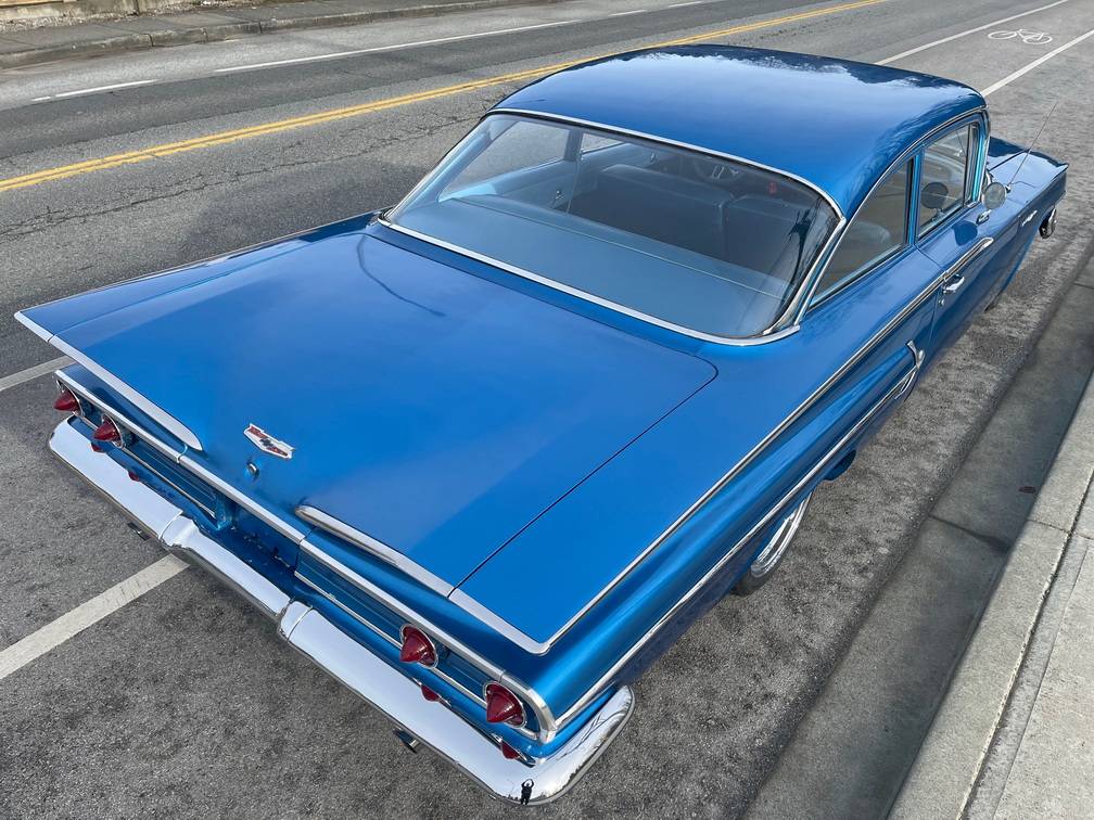 Chevrolet-Belair-tudor-1960-blue-1609-12