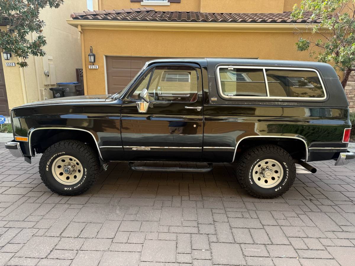 Chevrolet-Blazer-1990-313821-4