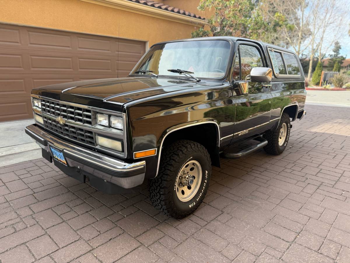 Chevrolet-Blazer-1990-313821-5