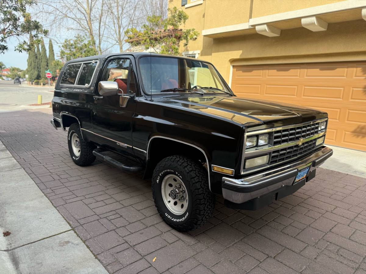 Chevrolet-Blazer-1990-313821-6