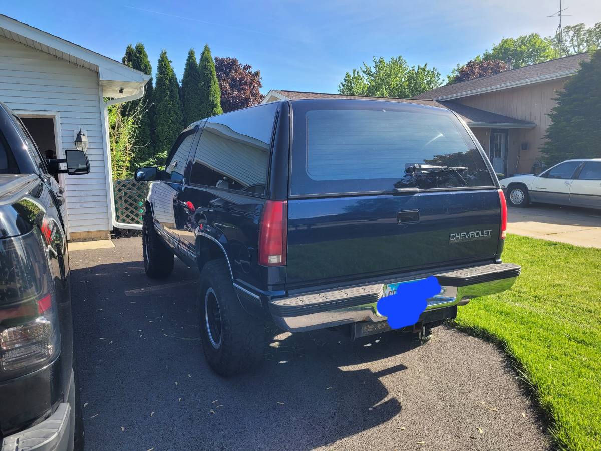 Chevrolet-Blazer-1993-blue-321868-1