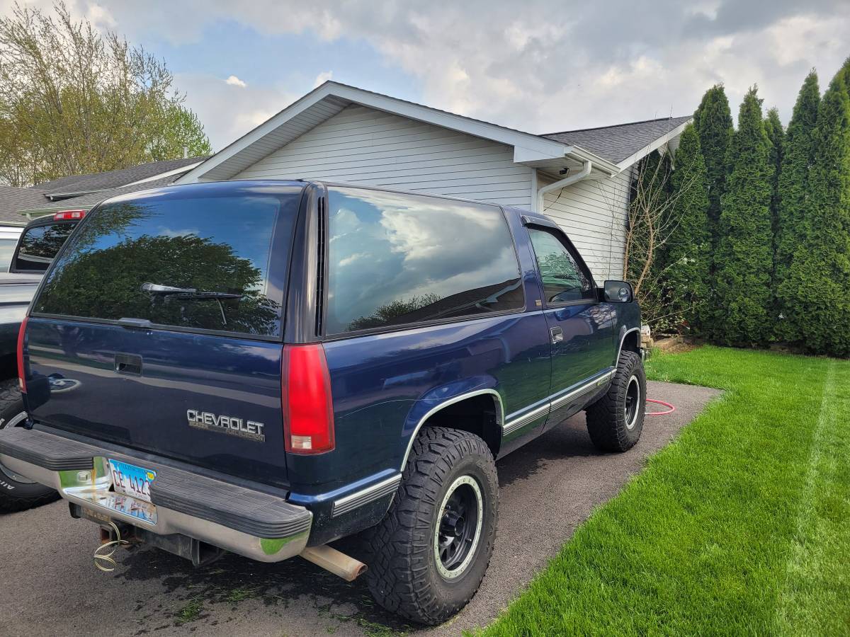 Chevrolet-Blazer-1993-blue-321868-9