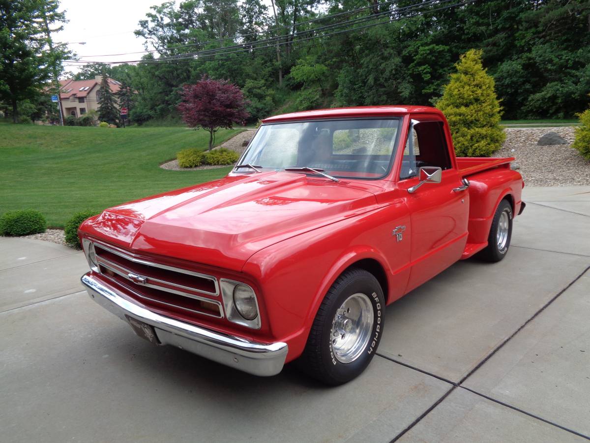 Chevrolet-C10-1967-red-110159